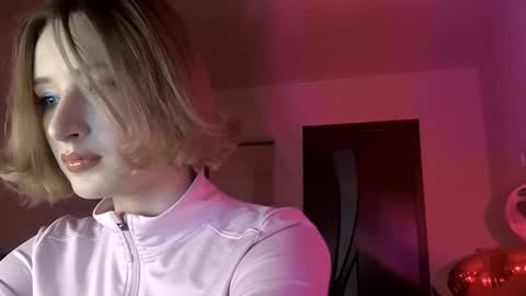 Kate online show from February 15, 5:09 pm