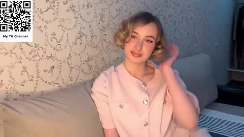 Kate online show from May 1, 6:34 pm