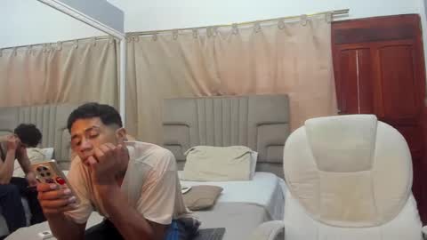 Snapshot of julian_billy chatting on March 3, 2:26 pm julian billy online show from March 3, 2:26 pm