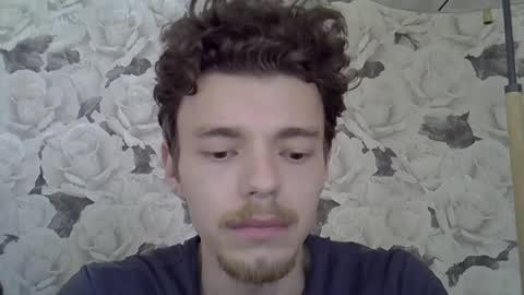 julian_velvet online show from June 2, 9:44 am
