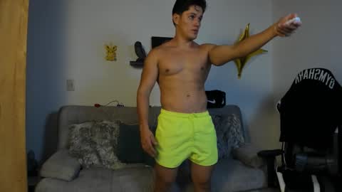 julian_wallace online show from January 13, 11:10 pm