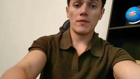 julian_wallace1 online show from July 16, 12:16 am