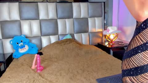 Snapshot of juliana_js_ chatting on January 25, 11:11 pm juliana_js_ online show from January 25, 11:11 pm