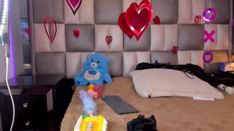 Snapshot of juliana_js_ chatting on February 13, 12:13 am juliana_js_ online show from February 13, 12:13 am
