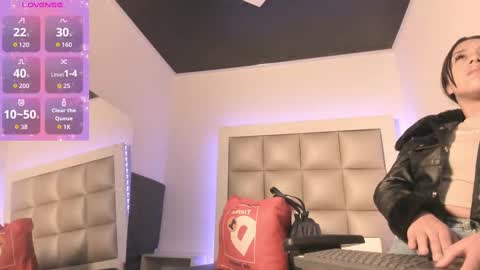 Snapshot of juliana_js_ chatting on September 15, 11:54 am juliana_js_ online show from September 15, 11:54 am