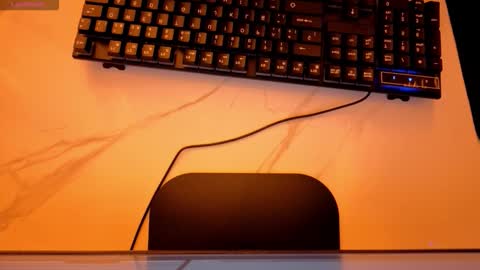 Snapshot of juliana_tx chatting on November 25, 2:44 am Online 2200 to 600 online show from November 25, 2:44 am