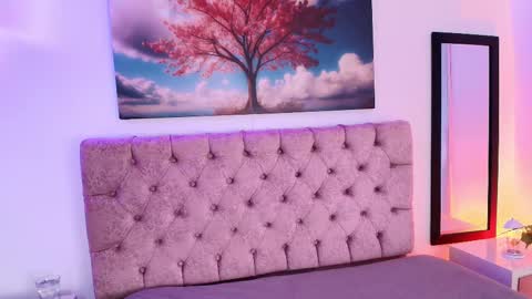  JULIANA CASTRO online show from September 9, 12:59 pm