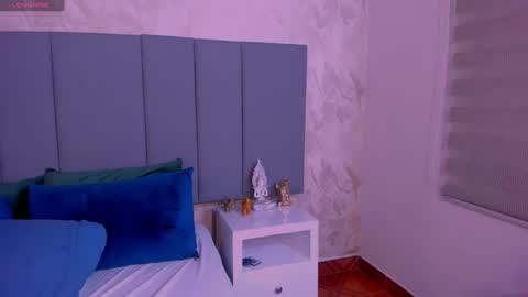 Snapshot of julianamiller chatting on March 10, 10:34 pm juli online show from March 10, 10:34 pm