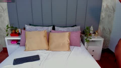 Snapshot of julianamiller chatting on October 2, 1:45 am juli online show from October 2, 1:45 am