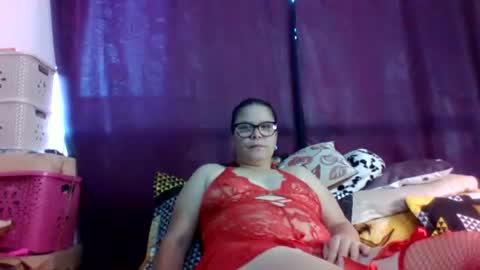 julianaputa online show from June 20, 12:41 pm