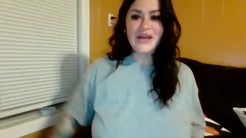 Texas Mamasita online show from December 6, 12:05 pm