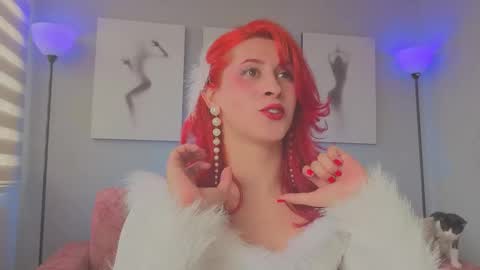 Juliana online show from December 17, 6:36 pm