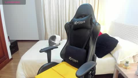 Fernanda online show from August 1, 2:44 am