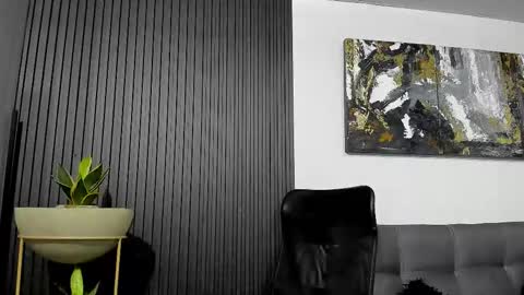 Julian online show from January 7, 12:18 pm