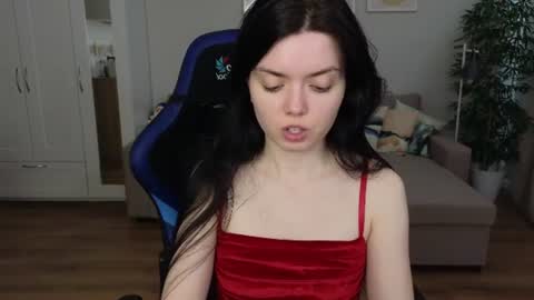 Snapshot of juliaortega_ chatting on July 17, 9:16 am Julia online show from July 17, 9:16 am