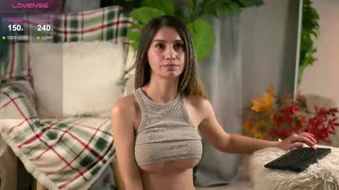 Julie online show from February 8, 2:09 pm