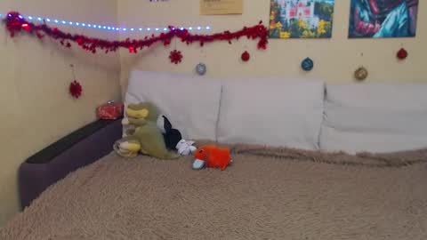 Jul online show from December 29, 12:45 pm