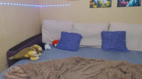 Jul online show from January 6, 8:39 pm