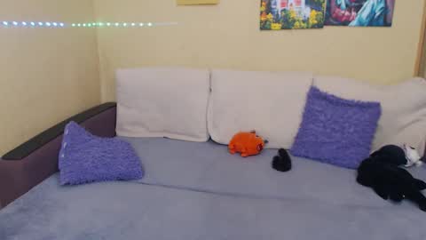 Jul online show from October 6, 2:14 pm