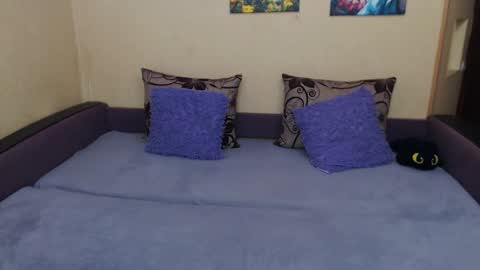 Jul online show from November 24, 4:18 pm