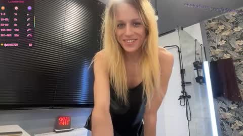 Snapshot of juliashka chatting on March 1, 8:55 pm Julia online show from March 1, 8:55 pm