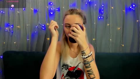 Snapshot of juliastar41 chatting on March 18, 2:58 am Yulya online show from March 18, 2:58 am