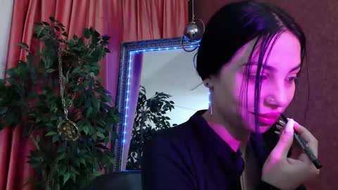 Snapshot of juliawilliamsx chatting on November 25, 7:08 am Maria online show from November 25, 7:08 am