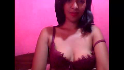 julie0612 online show from February 2, 6:48 am