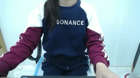 julie9x online show from January 11, 9:20 pm