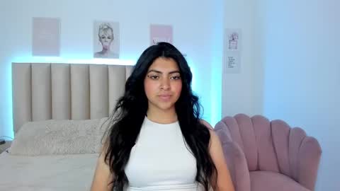 Snapshot of julie_devani chatting on November 18, 8:24 pm julie_devani online show from November 18, 8:24 pm