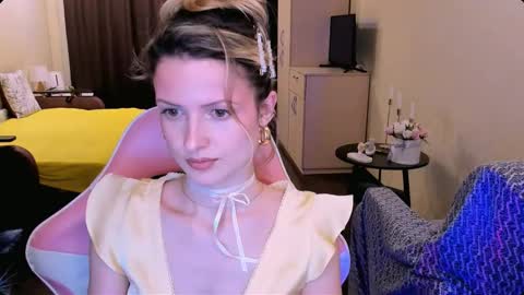 Snapshot of julie_flores chatting on March 3, 2:45 pm Julie online show from March 3, 2:45 pm