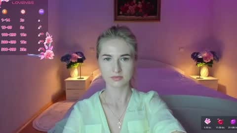 Snapshot of julieblazex chatting on June 9, 8:53 pm julieblazex online show from June 9, 8:53 pm