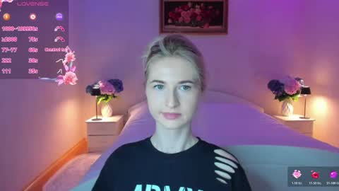 julieblazex online show from June 16, 8:33 pm
