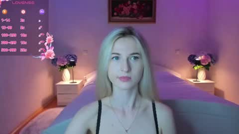 julieblazex online show from June 28, 10:05 pm