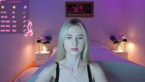 julieblazex online show from June 30, 8:10 pm