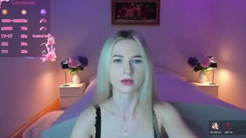 julieblazex online show from July 2, 8:37 pm
