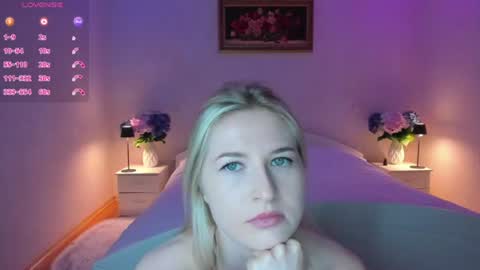 julieblazex online show from July 12, 8:11 pm