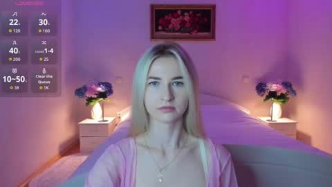 julieblazex online show from July 20, 8:44 pm