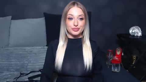 Snapshot of juliediamond chatting on March 31, 10:54 pm julia online show from March 31, 10:54 pm