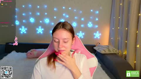 Snapshot of julieqt chatting on January 11, 4:39 am julieqt online show from January 11, 4:39 am