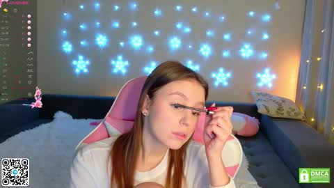 Snapshot of julieqt chatting on January 19, 5:11 am julieqt online show from January 19, 5:11 am