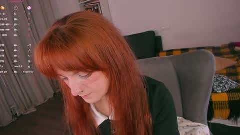 Snapshot of juliet_schoolgirl chatting on June 27, 11:04 am Juliet online show from June 27, 11:04 am