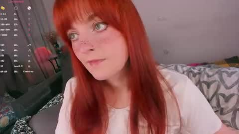 Snapshot of juliet_schoolgirl chatting on July 24, 3:21 pm Juliet online show from July 24, 3:21 pm