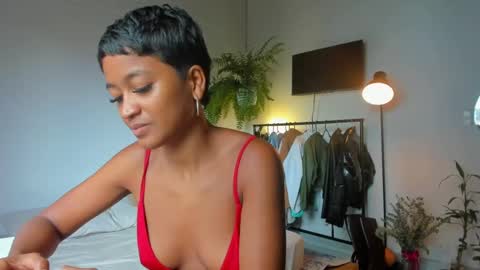 Juli online show from October 1, 8:48 pm