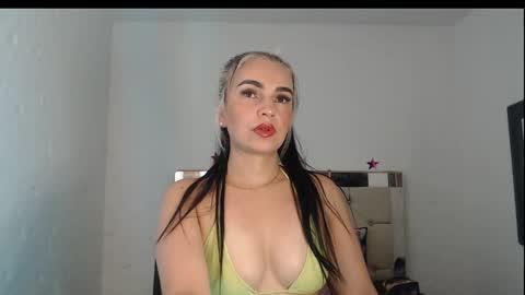 julieta__fox_ online show from January 15, 3:11 am