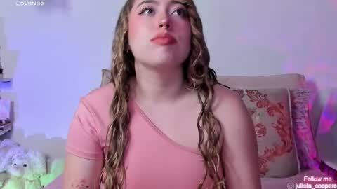 Juli  online show from March 18, 4:48 am