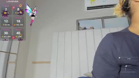 Julieta  IG juietaflower06 online show from November 25, 1:33 pm