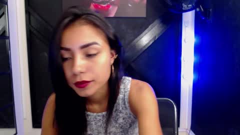 julieta_fn online show from March 3, 3:31 pm