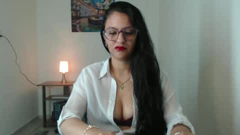 Snapshot of julieta_r0ssi chatting on December 14, 5:46 am Julieta r0ssi online show from December 14, 5:46 am