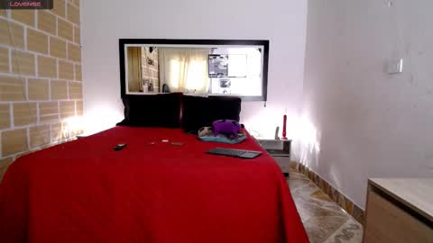 Snapshot of julieta_rodriguez chatting on October 20, 6:19 pm Julieta Rodriguez online show from October 20, 6:19 pm